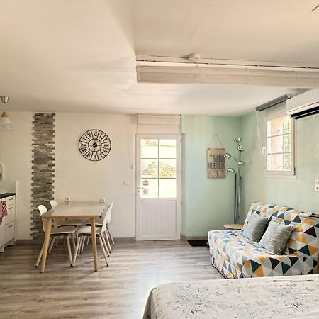 2 Hebergements - 10 Couchages - Parking, Piscine, Jacuzzi - Convivialite Roquebrune-sur Argens Bagian luar foto